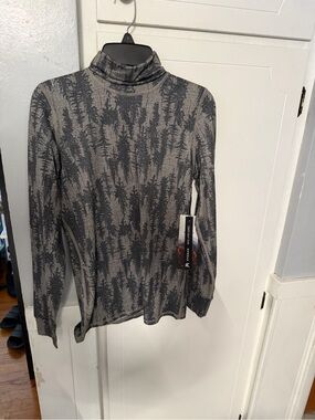 Women's Kyodan base layer Gray Patterned Turtleneck